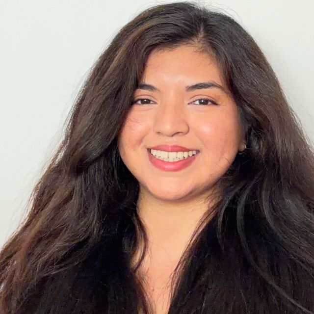 Analía Romero, psicóloga, sonriendo
